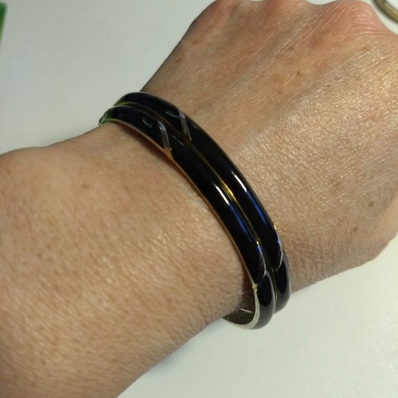 3/$25 vintage 80s 'gold' cream black enamel bangle set EUC - Picture 6 of 11